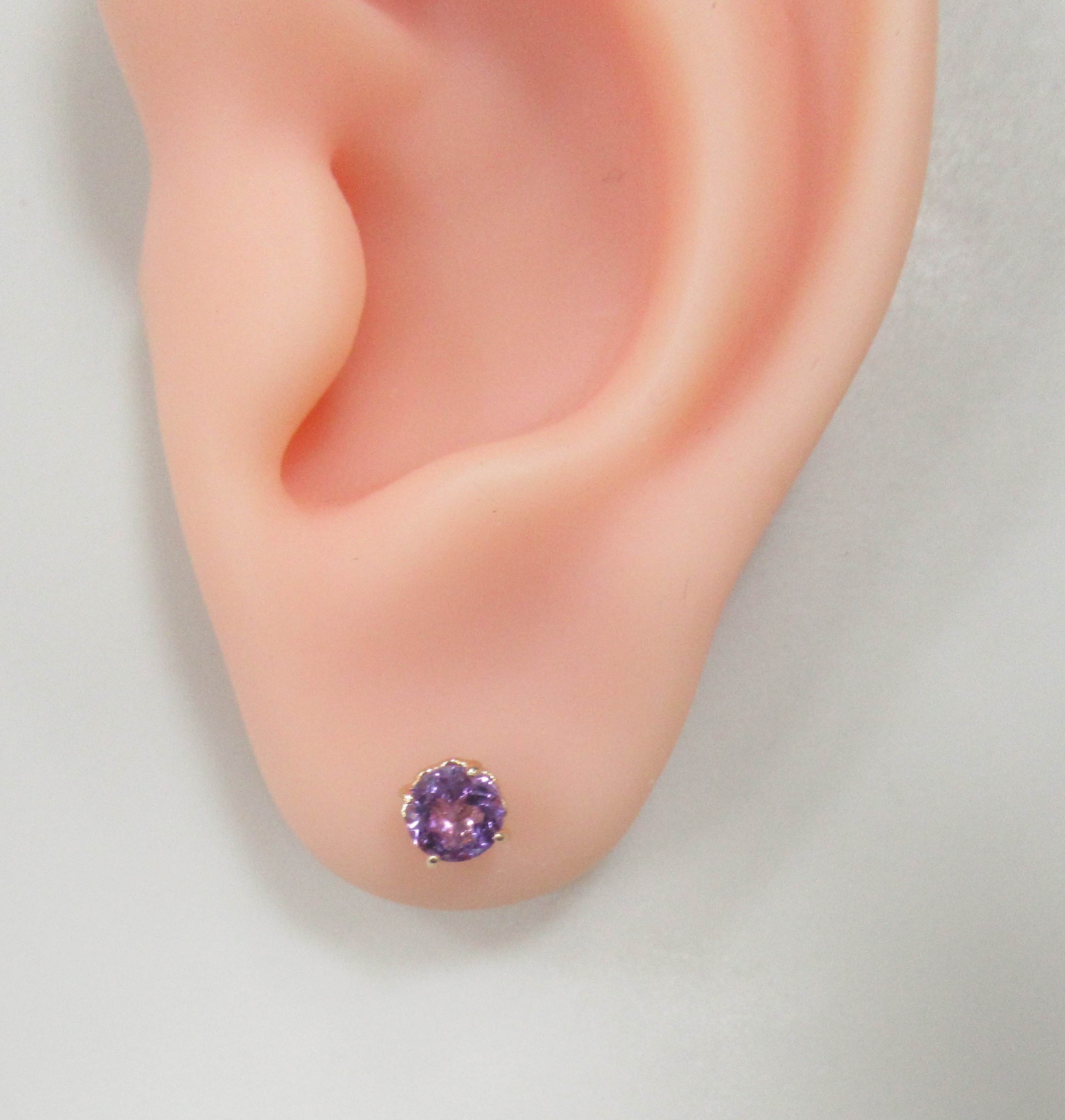 Серебряные серьги-пусеты с аметистами